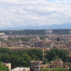 “Roma as seen from Gianicolo Hill” by Mac9 - licensed under CC BY-SA 2.5