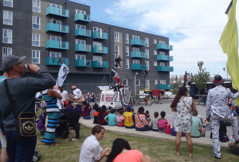 Establishing a resident-run enterprise to manage Barking Riverside's community assets.
